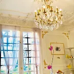 Ananda Huo * Paris