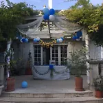 Ananda Huo * Párizs