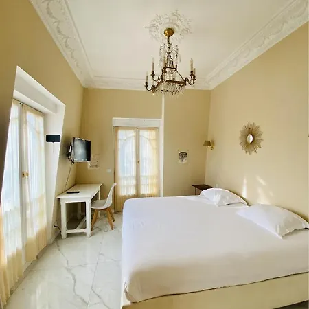 Homestay Ananda Huo *