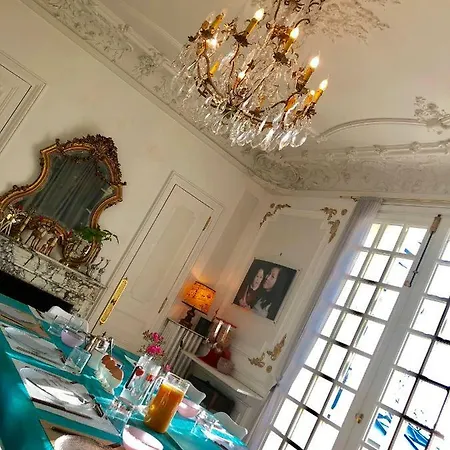 Homestay Ananda Huo Saint-Cloud